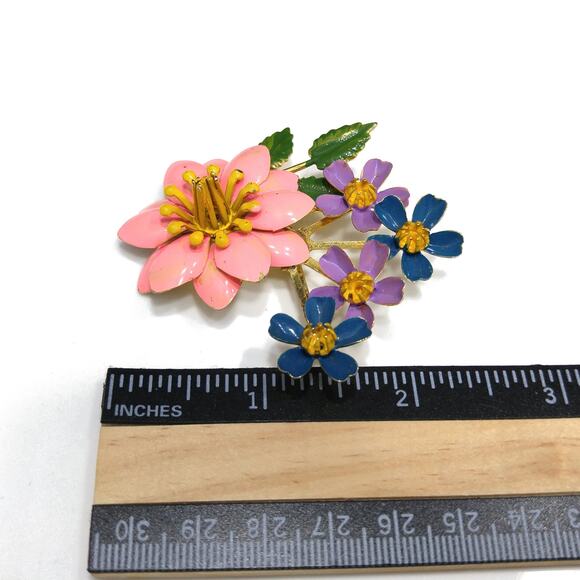 Vintage Enamel Floral Brooch, Pink Blue Lavender Gold, 1960s Jewelry - Picture 6 of 10